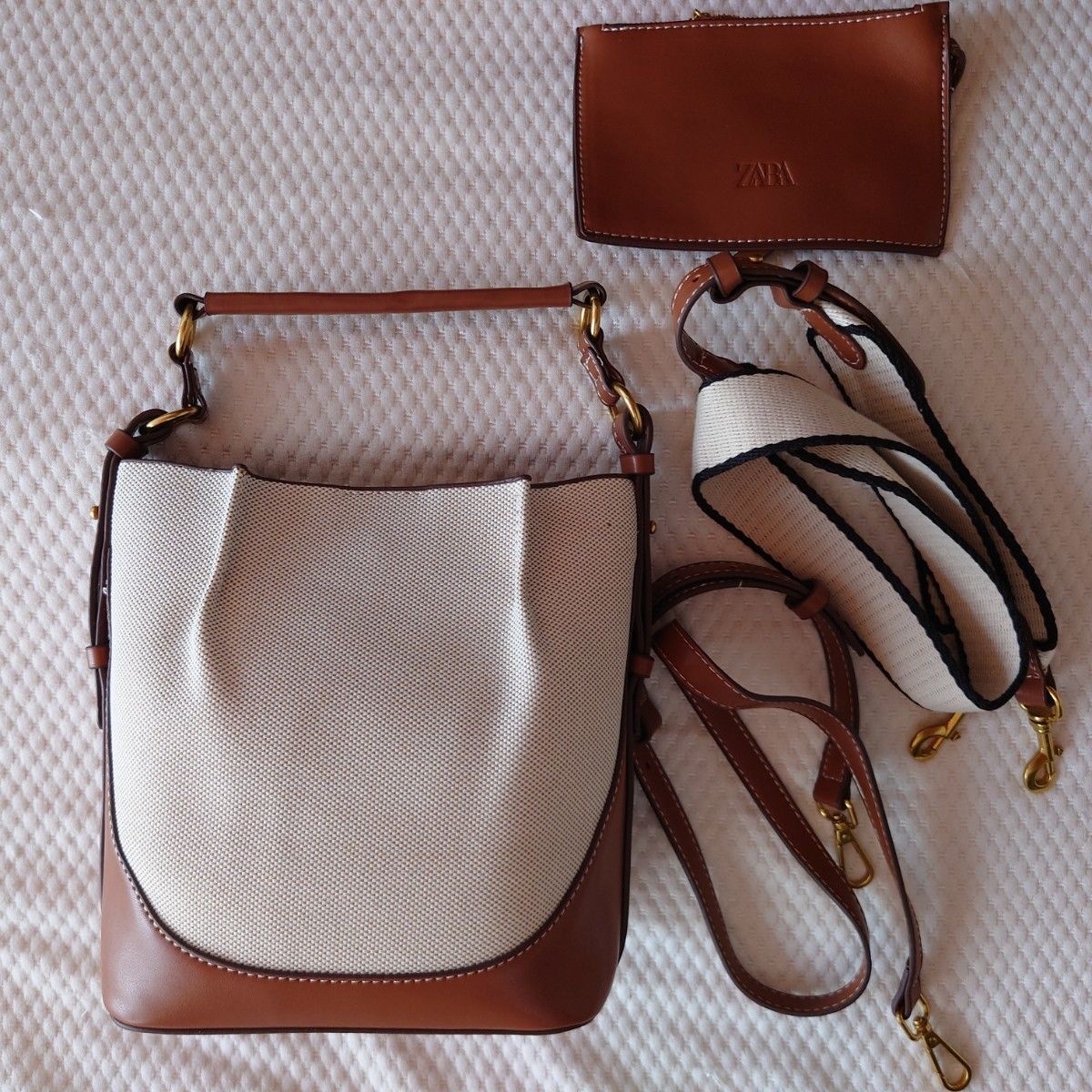 新品未使用】ZARA トップステッチ キャンバス バケットバッグ 新品未使用】ZARA トップステッチ キャンバス バケットバッグ