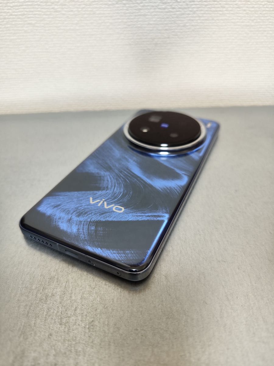 vivo X200 Pro 12GB/256GB ブルー 大陸版 通電のみ確認 ほぼ未 vivo X200 Pro 12GB/256GB ブルー 大陸版 通電のみ確認 ほぼ未