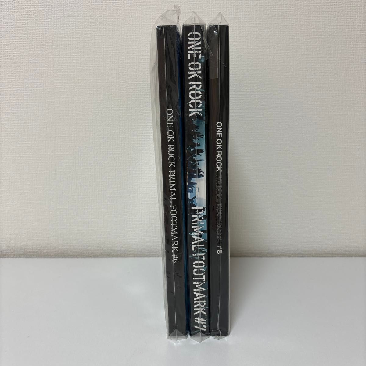 ONE OK ROCK ワンオク PRIMAL FOOTMARK#6#7#8ストラップ付き ONE OK ROCK ワンオク PRIMAL FOOTMARK#6#7#8ストラップ付き