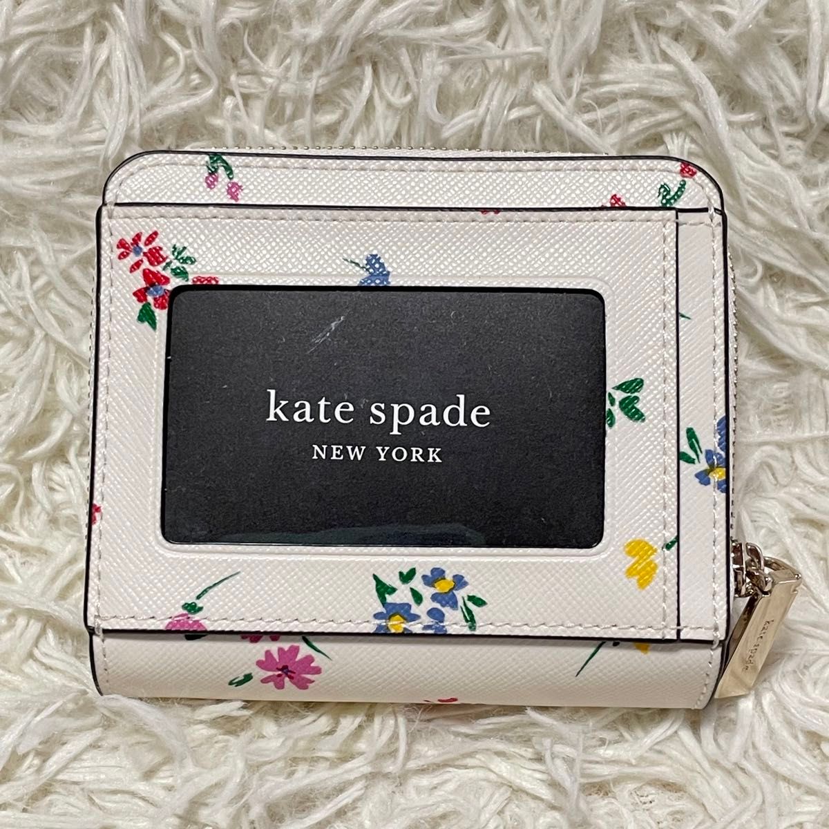 美品 未使用 kate spade ケイト スペード ウォレット 箱付き 花 美品 未使用 kate spade ケイト スペード ウォレット 箱付き 花