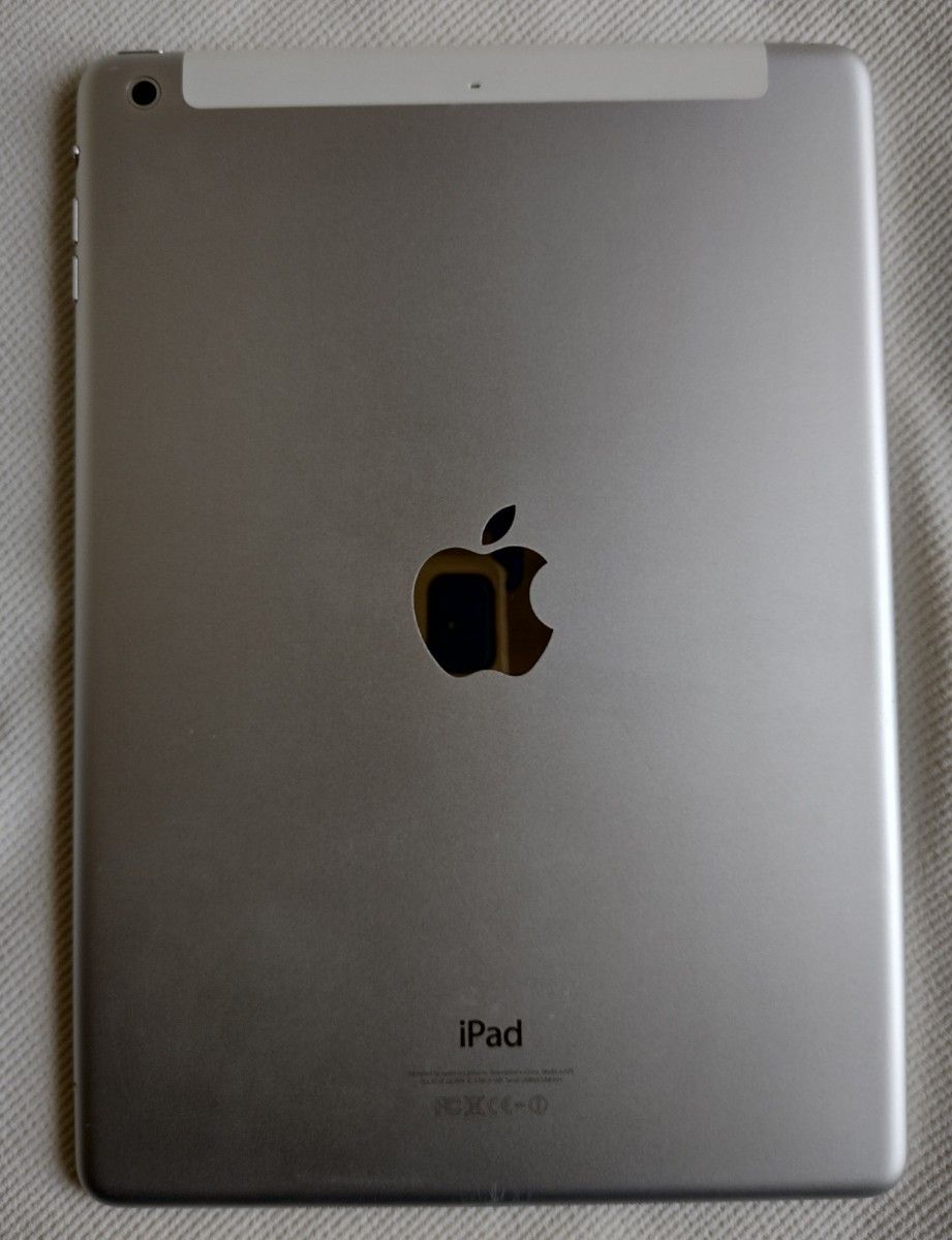 iPad Air 第1世代 Wi-Fi+Cellularモデル ソフトバンク版 16GB MD794J/A 【注意点あり】 iPad Air 第1世代 Wi-Fi+Cellularモデル ソフトバンク版 16GB MD794J/A 【注意点あり】