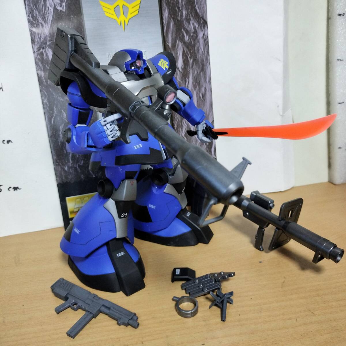 スーツ特別割引クーポン 1/100 MG MS-09 完成品 素組 塗装 ドム ランバ・ラル専用 完成品