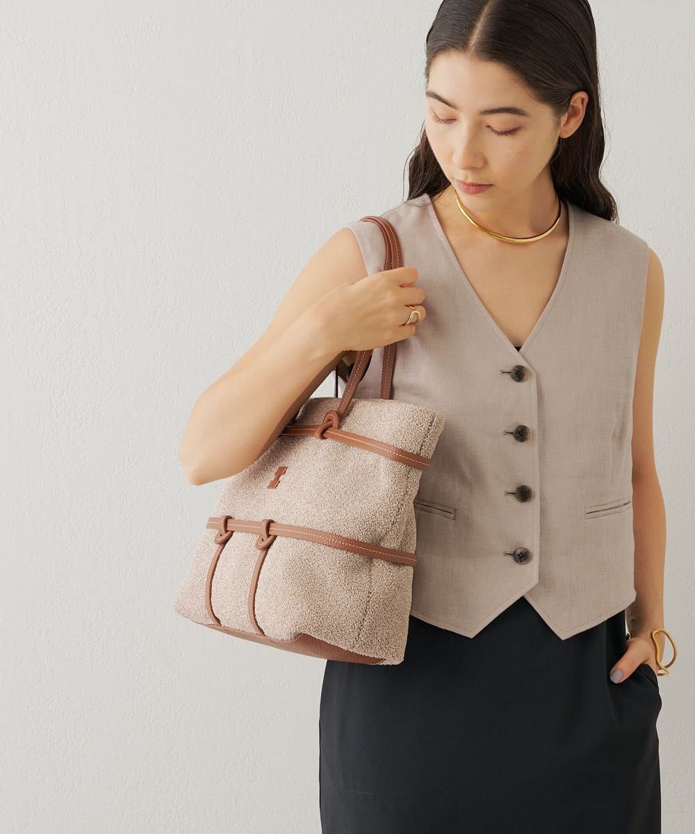 未使用品 IACUCCI イアクッチ トートバッグ A4収納 通勤 パイル 未使用品 IACUCCI イアクッチ トートバッグ A4収納 通勤 パイル
