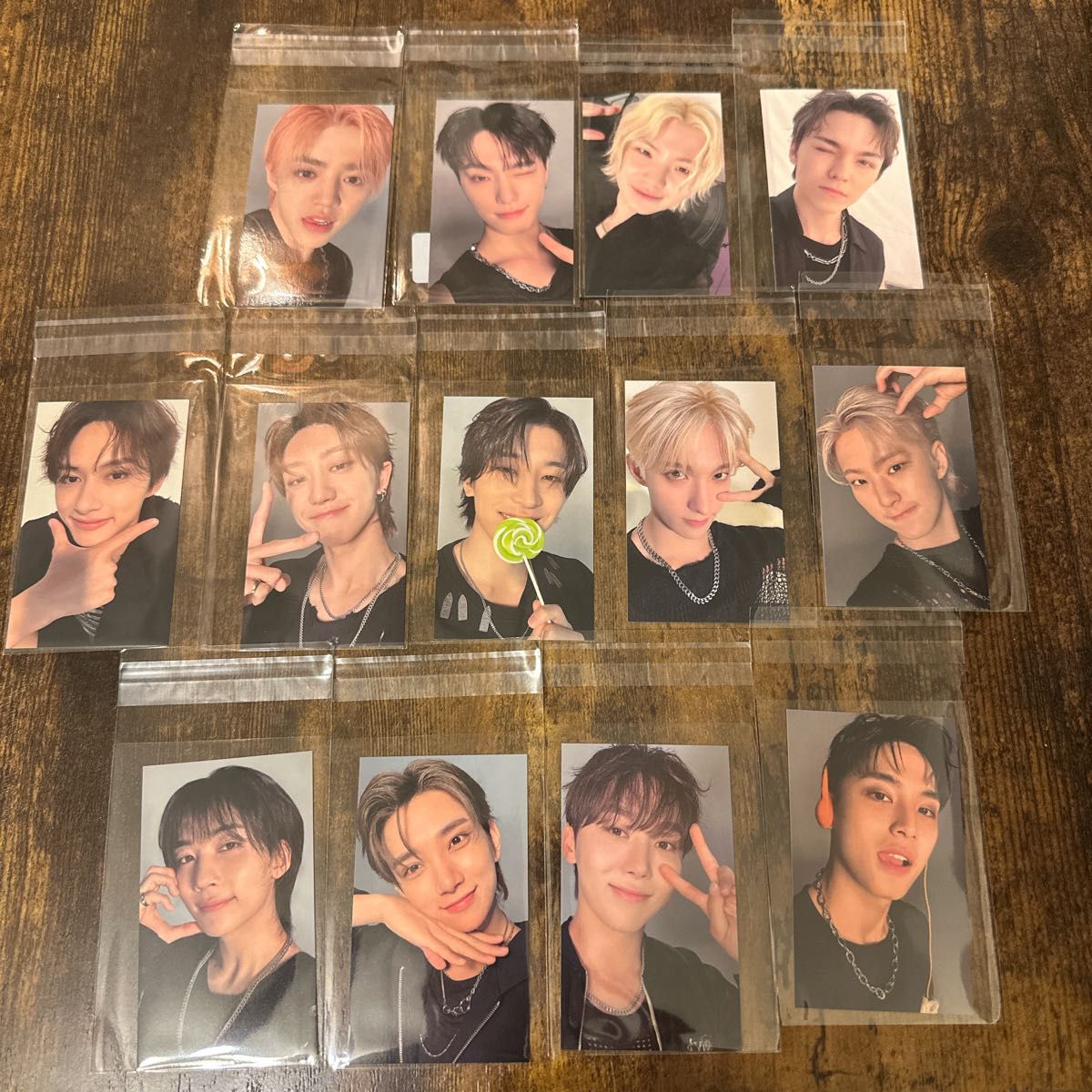 SEVENTEEN 消費期限 ユニバ特典 トレカ 13枚 コンプセットの通販 SEVENTEEN 消費期限 ユニバ特典 トレカ 13枚 コンプセットの通販
