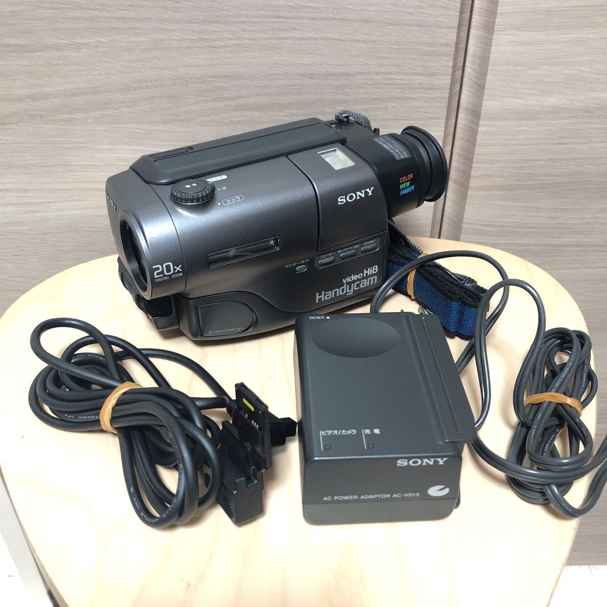 希少 SONY ソニー video Hi8 CCD-TR11 - メルカリ - ビデオカメラ 希少 SONY ソニー video Hi8 CCD-TR11 - メルカリ - ビデオカメラ