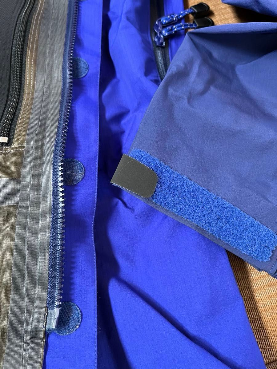 ARC'TERYX ゴアテックスGore-Tex アークテリクス アルファSV ARC'TERYX ゴアテックスGore-Tex アークテリクス アルファSV