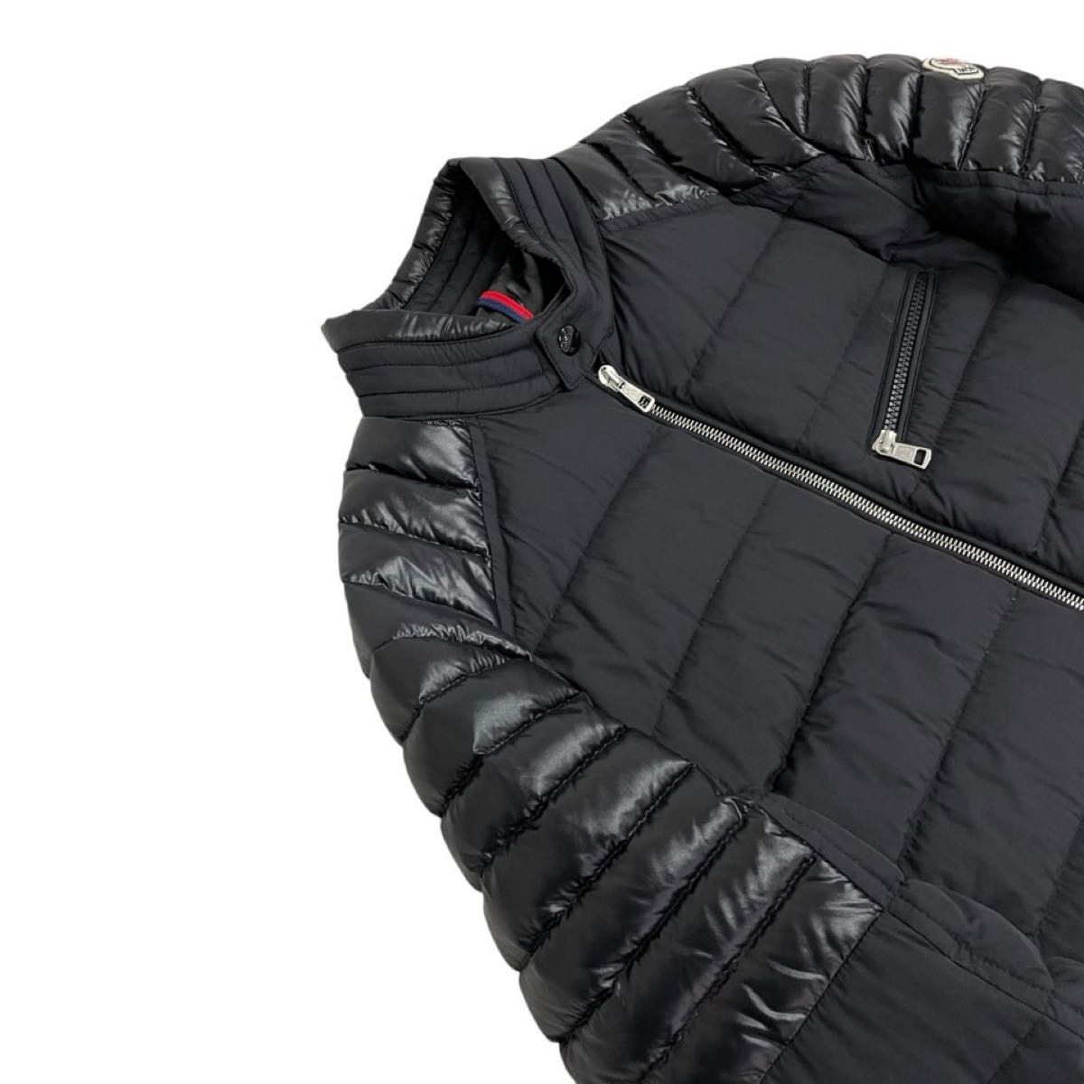 MONCLER モンクレール ダウンジャケット ライダース ロゴ サイズ MONCLER モンクレール ダウンジャケット ライダース ロゴ サイズ
