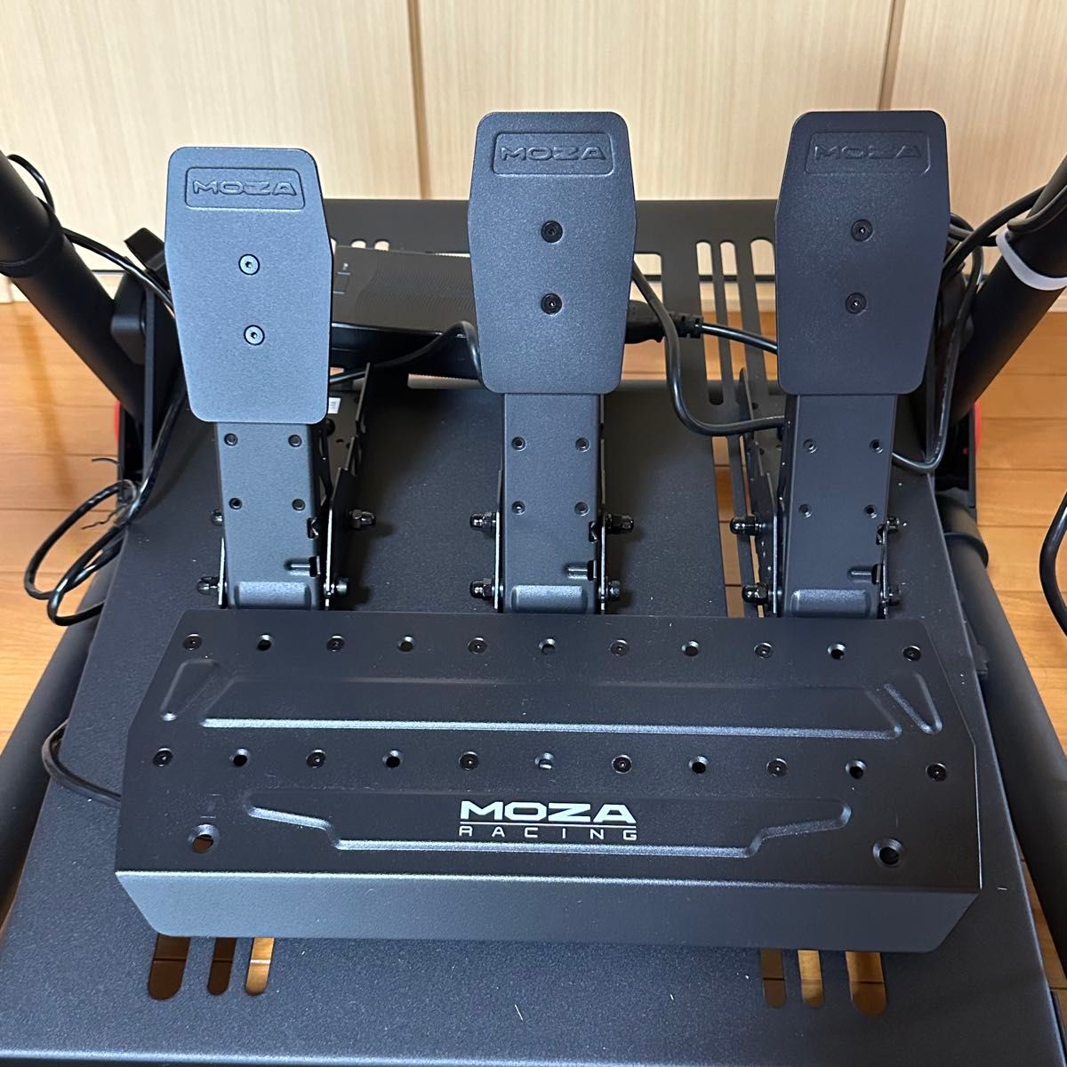 MOZA R5 ダイレクトドライブ ハンコン ペダル バンドル (3ペダル MOZA R5 ダイレクトドライブ ハンコン ペダル バンドル (3ペダル