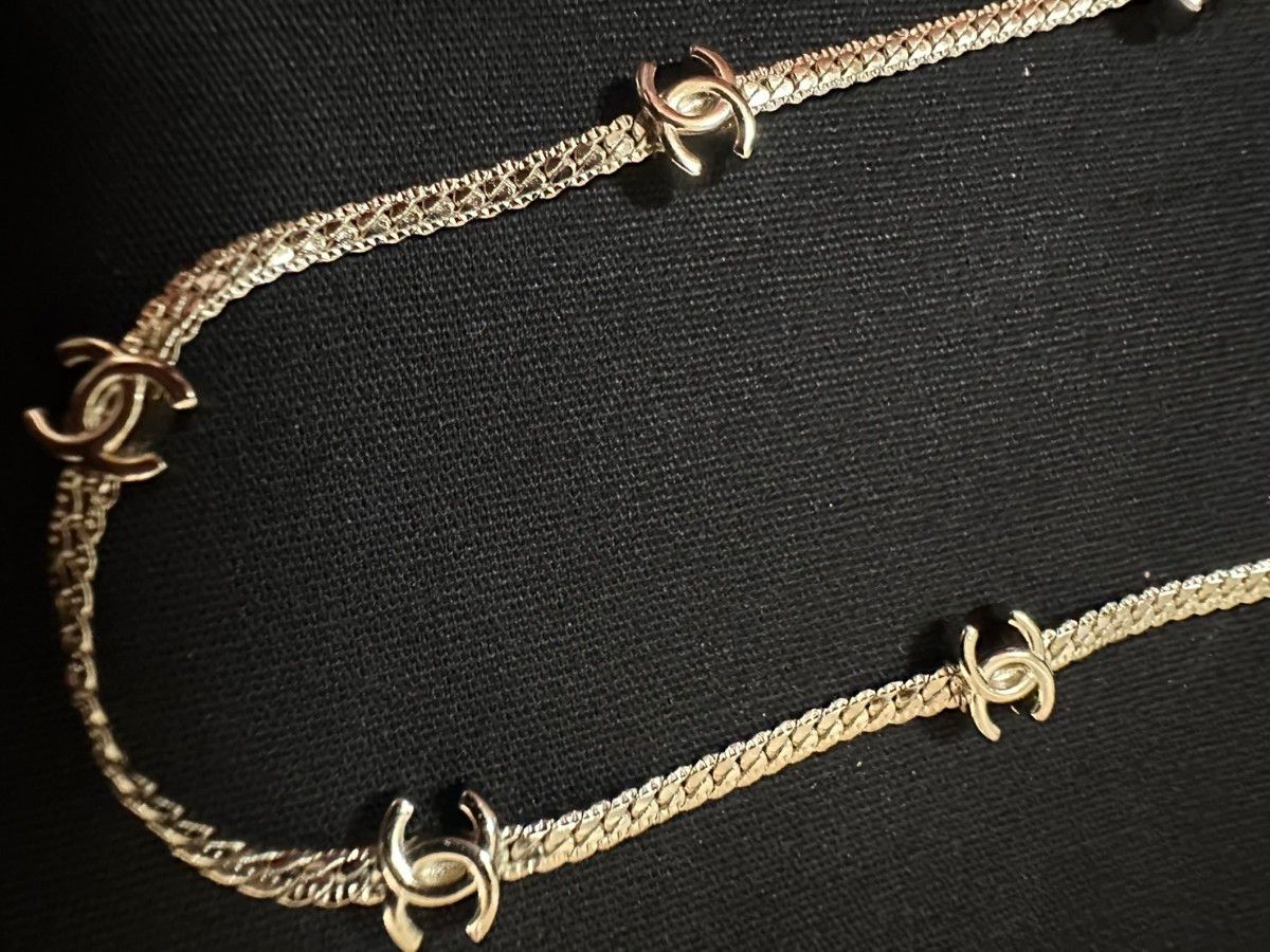 CHANEL シャネル CCロゴ ロングネックレス ゴールド 正規品 CHANEL シャネル CCロゴ ロングネックレス ゴールド 正規品