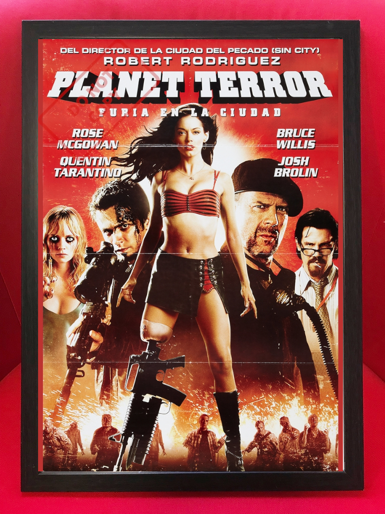 ポスター『プラネット・テラー in グラインドハウス』 Planet Terror(1977) レアムービーポスター#2★タランティーノ/マチェーテ_額装イメージ（額は付属しません）版