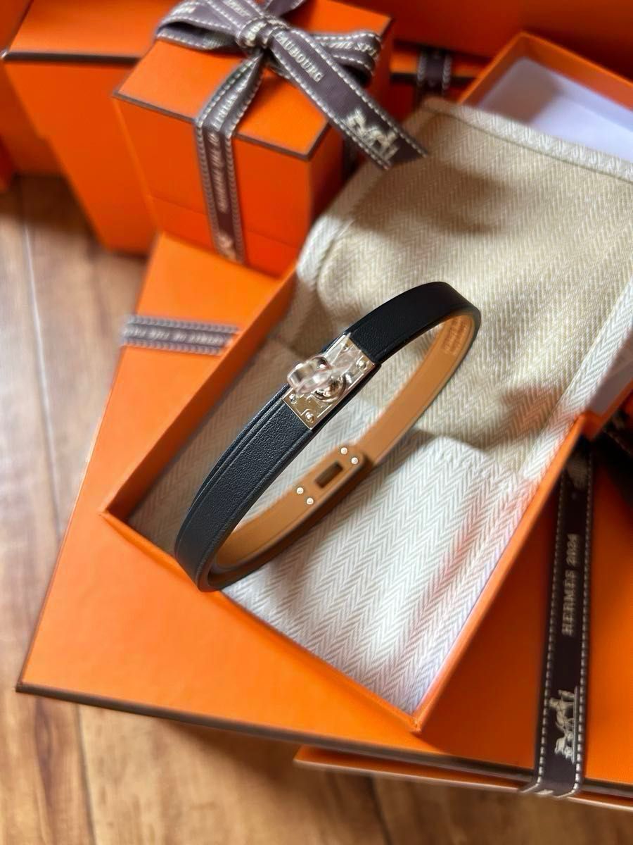新作新品 HERMES エルメス チョーカー ミニケリー黒×シルバー 新作新品 HERMES エルメス チョーカー ミニケリー黒×シルバー