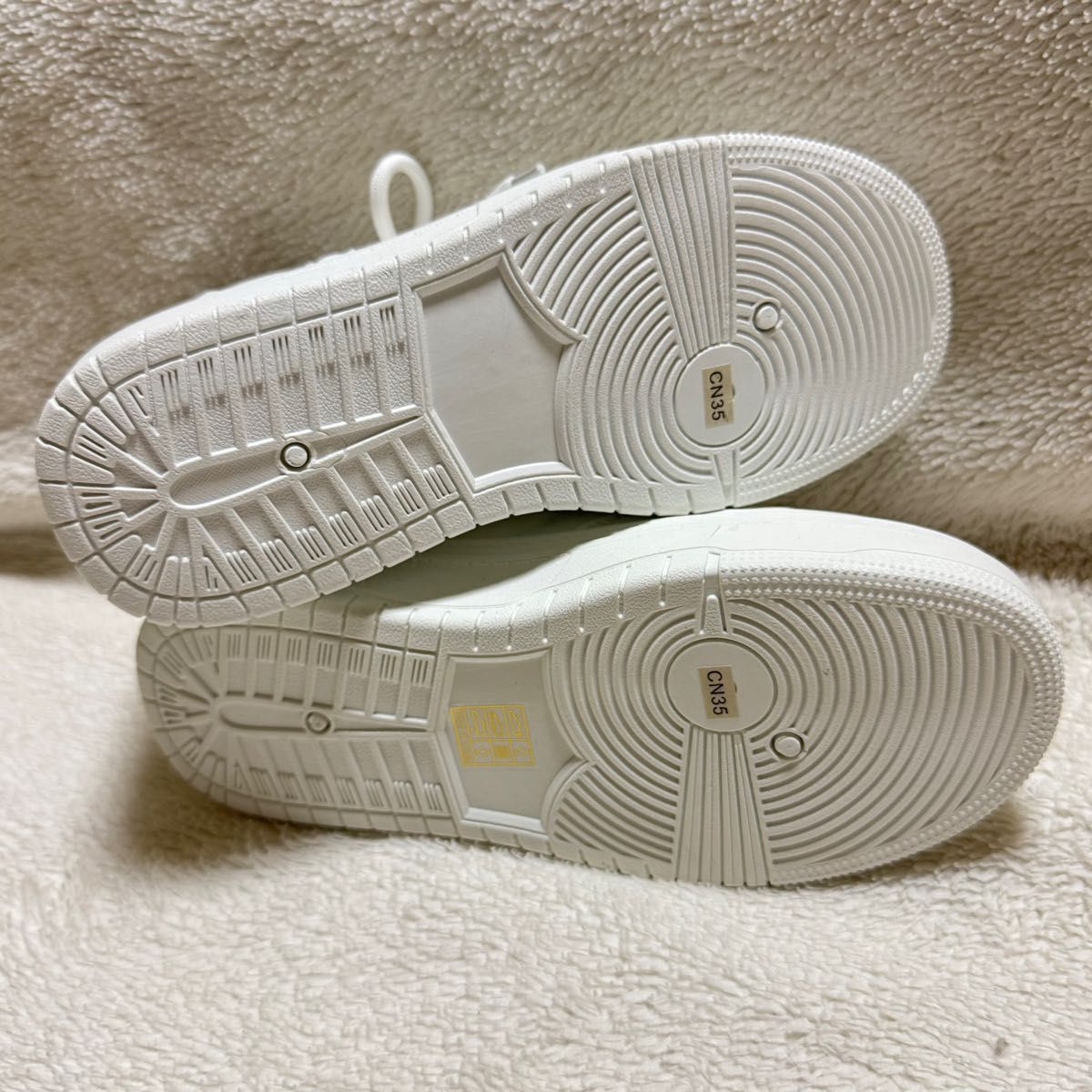 SHEIN ホワイト スニーカー 厚底|Yahoo!フリマ(旧PayPayフリマ) SHEIN ホワイト スニーカー 厚底|Yahoo!フリマ(旧PayPayフリマ)