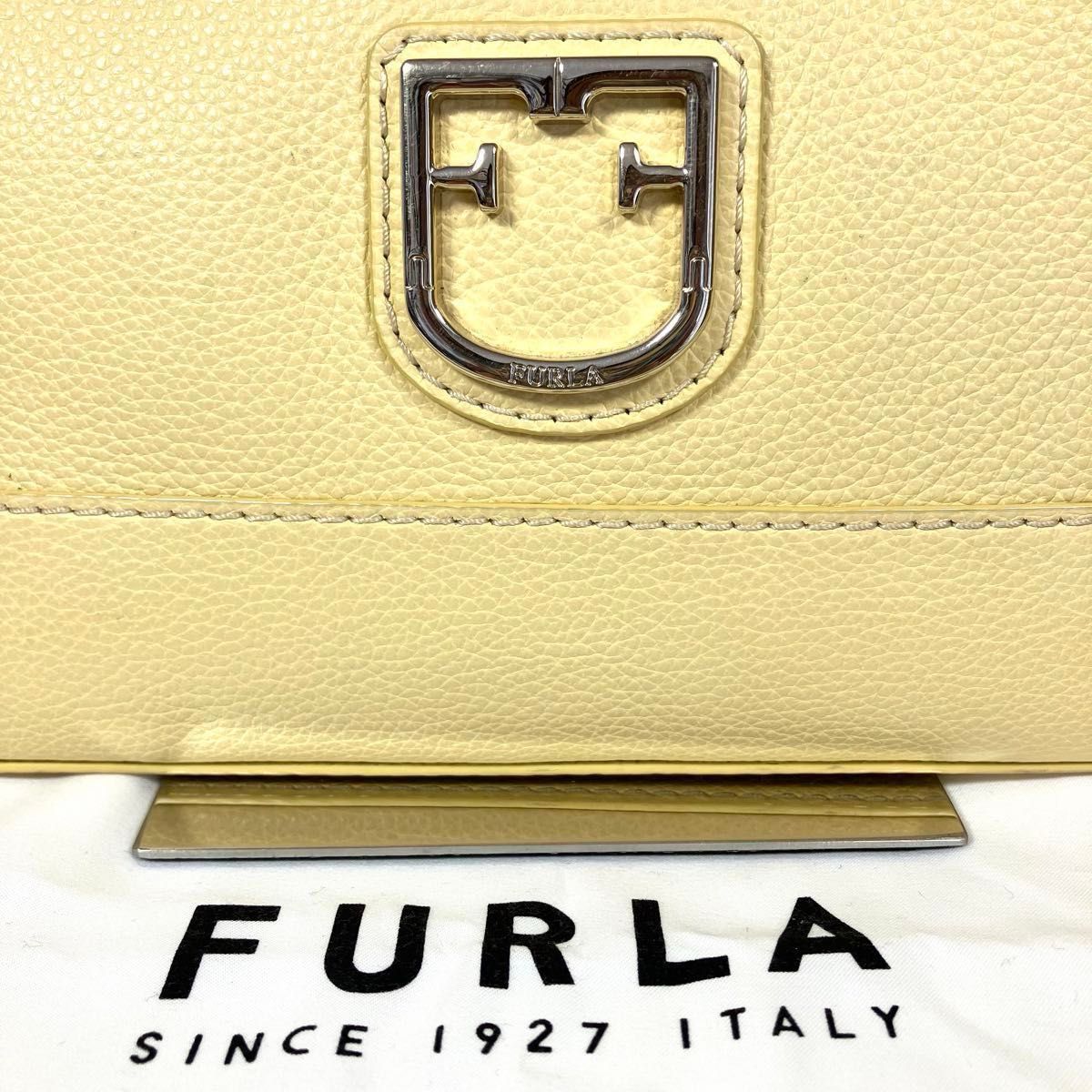 極美品 FURLA フルラ ハーパー 2way ショルダーバッグ レザー 極美品 FURLA フルラ ハーパー 2way ショルダーバッグ レザー