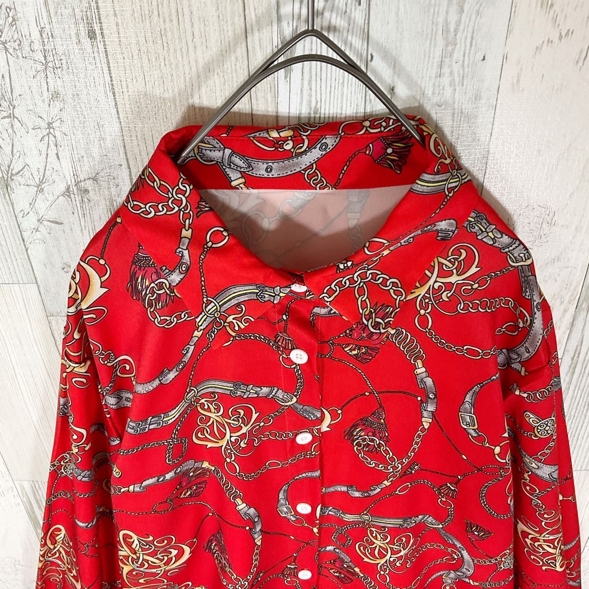柄シャツ レディース 長袖 M 赤 未使用 古着 総柄 スカーフ柄 柄シャツ レディース 長袖 M 赤 未使用 古着 総柄 スカーフ柄