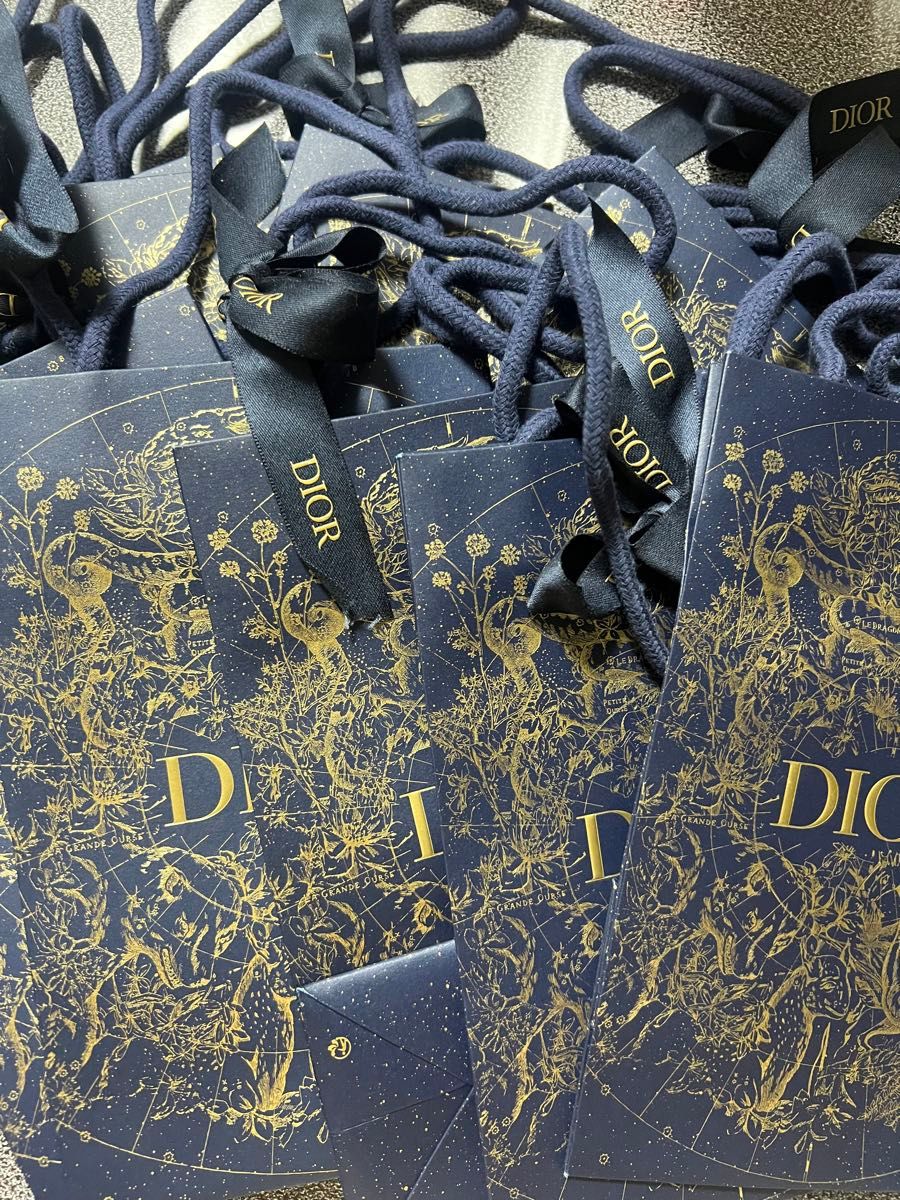 2023 Dior クリスマス限定中ショッパー10枚セット|Yahoo!フリマ 2023 Dior クリスマス限定中ショッパー10枚セット|Yahoo!フリマ