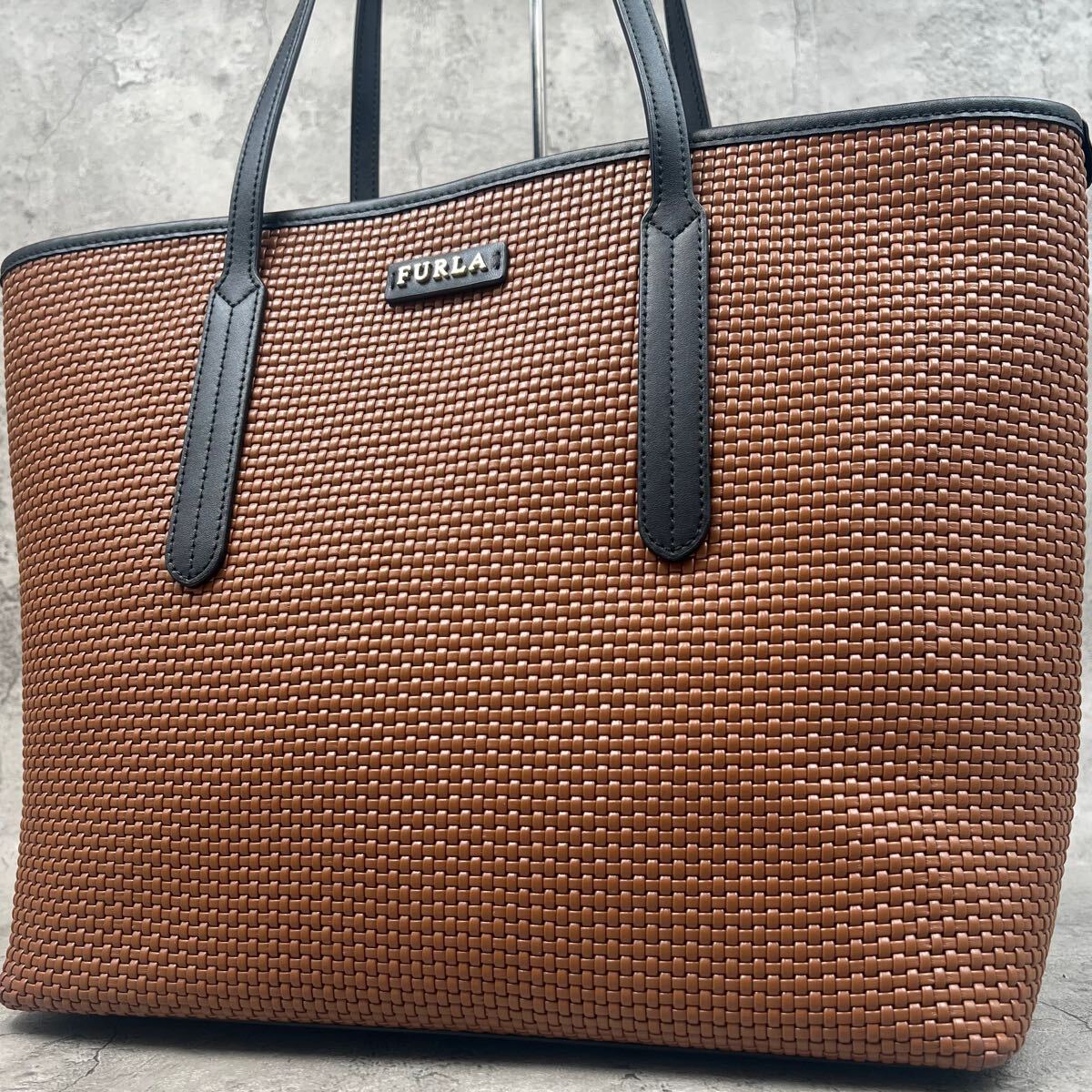 フルラ FURLA ブラウンA4 バッグ ビジネス 肩掛け フルラ FURLA ブラウンA4 バッグ ビジネス 肩掛け
