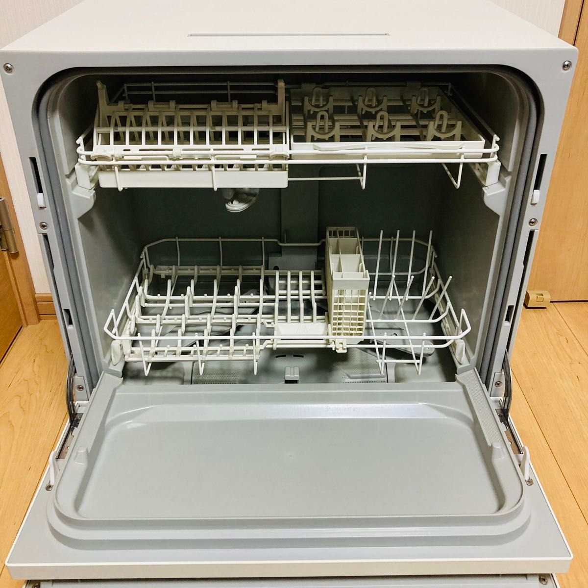 Panasonic パナソニック 食器洗い乾燥機 NP-TA2-W 2018年製 Panasonic パナソニック 食器洗い乾燥機 NP-TA2-W 2018年製
