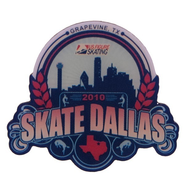 SI27 SKATE DALLAS 2010 US FIGURE SKATING ピンバッジ ピンズ バッジ USA アメリカ 米国 輸入雑貨_画像1