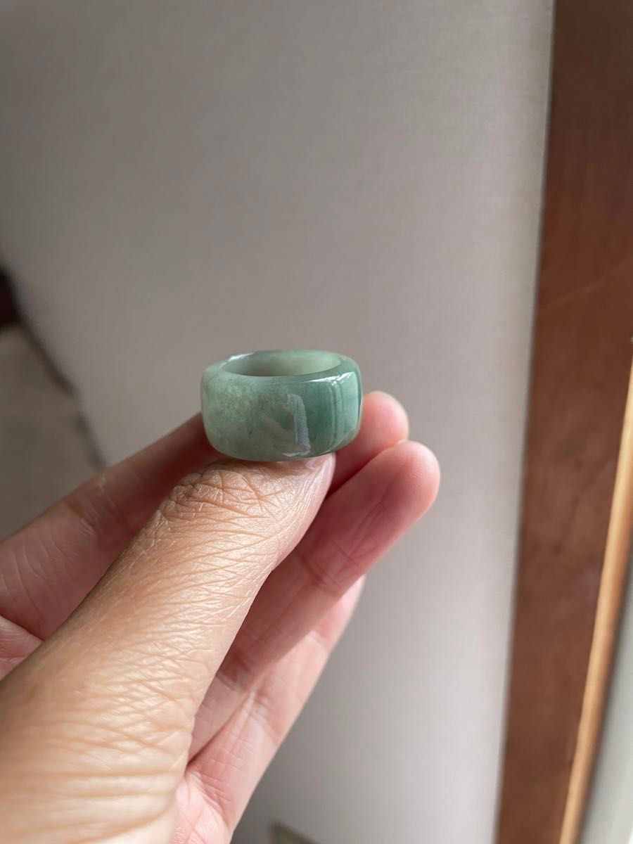 新入荷 本翡翠 指輪くりぬきリング 翡翠指輪 翡翠リング 18.5 新入荷 本翡翠 指輪くりぬきリング 翡翠指輪 翡翠リング 18.5