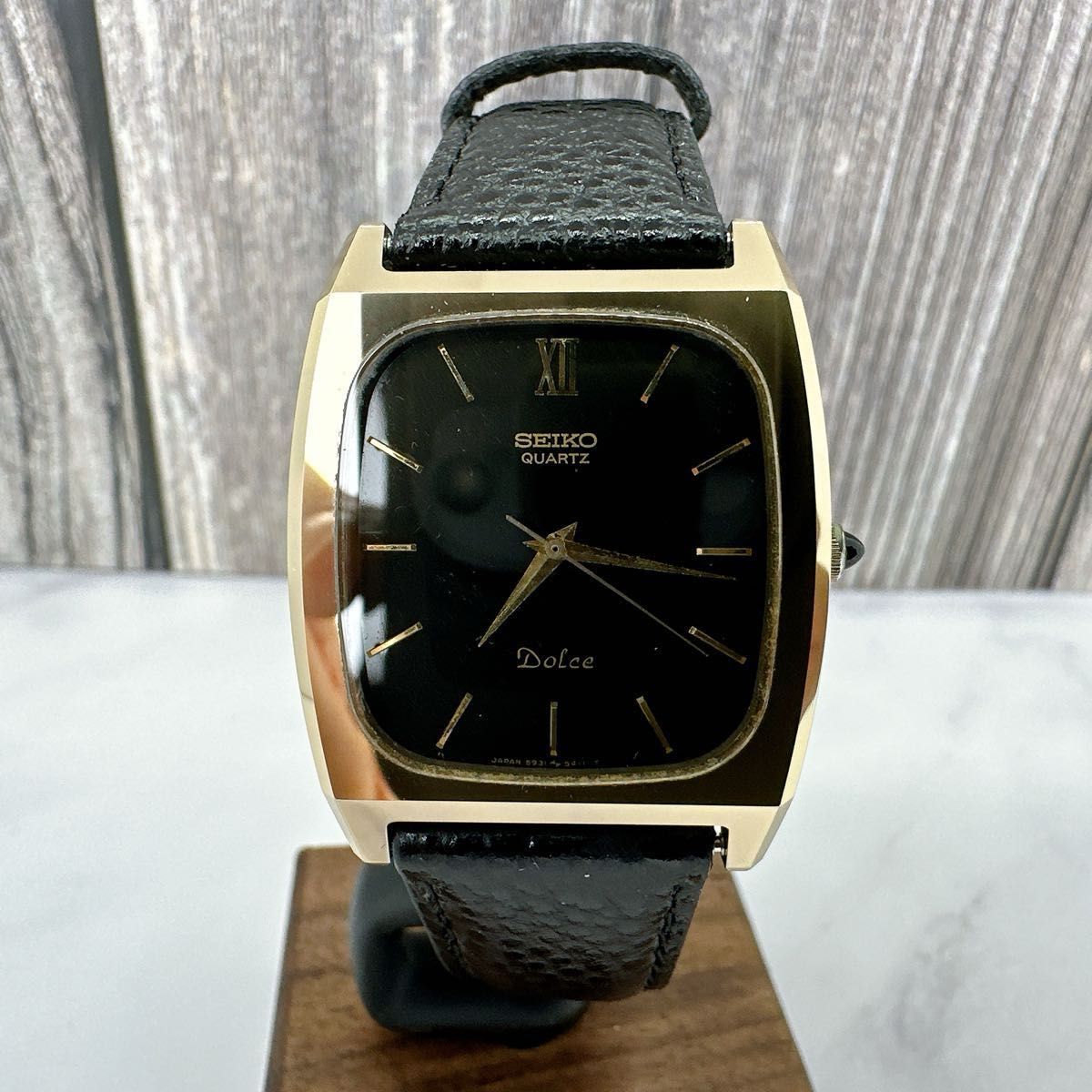 美品 稼動品 SEIKO セイコードルチェ 黒文字盤 超合金 メンズ 美品 稼動品 SEIKO セイコードルチェ 黒文字盤 超合金 メンズ