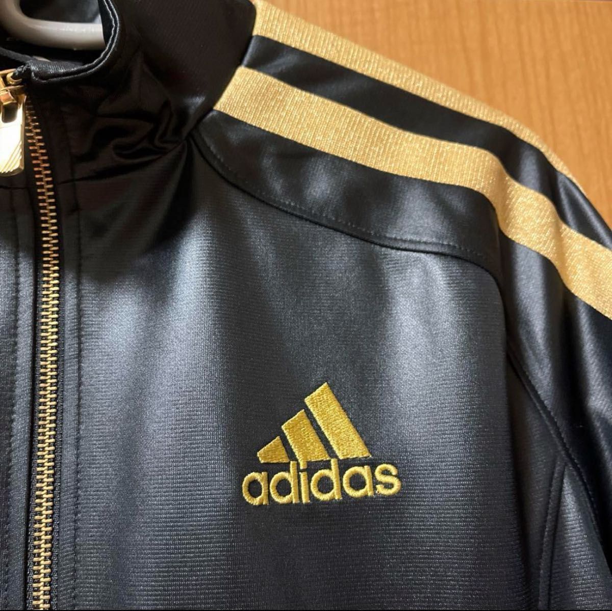 adidas トラックジャケット 太ライン 黒金 光沢 ジャージ 刺繍 adidas トラックジャケット 太ライン 黒金 光沢 ジャージ 刺繍