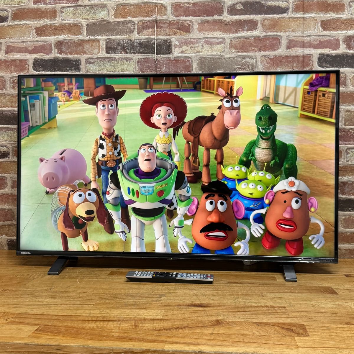 東芝 43インチ 4K 液晶テレビ REGZA 43C350X 裏番組録画対応 東芝 43インチ 4K 液晶テレビ REGZA 43C350X 裏番組録画対応
