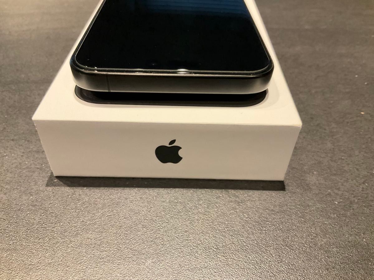 Apple iPhone 15 Pro Max 256GB ブラック SIMフリー 美品|Yahoo Apple iPhone 15 Pro Max 256GB ブラック SIMフリー 美品|Yahoo