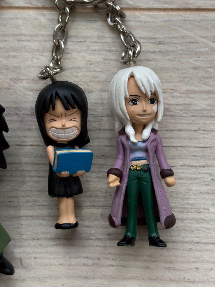 ONE PIECE ワンピース フィギュア キーホルダー5個セット+ ONE PIECE ワンピース フィギュア キーホルダー5個セット+