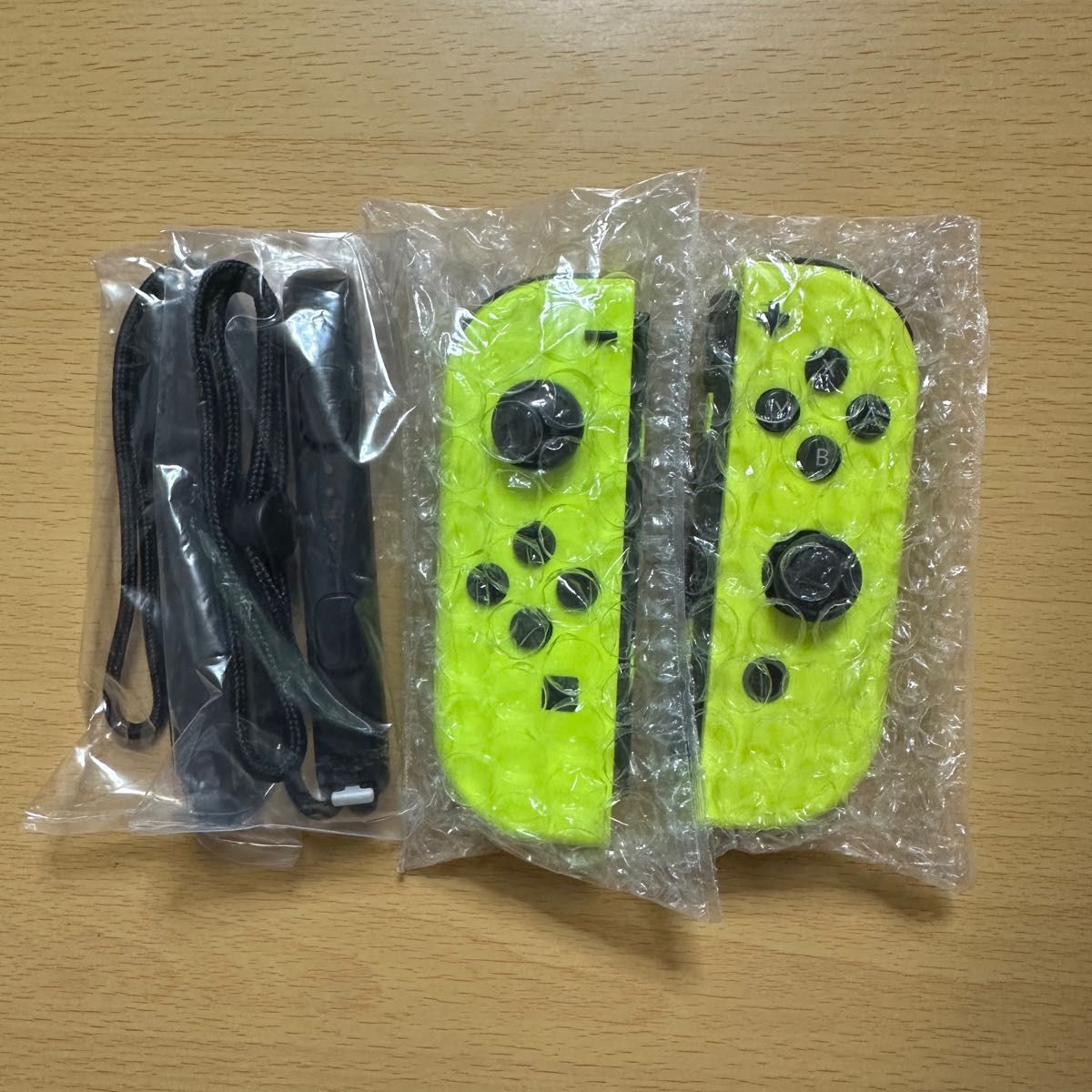 Nintendo Switch Joy-Con(L)/(R)ネオンイエロー 純正ストラップ Nintendo Switch Joy-Con(L)/(R)ネオンイエロー 純正ストラップ