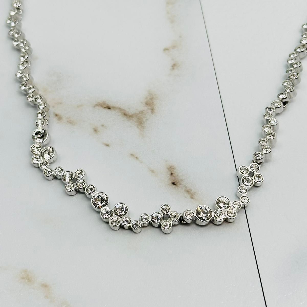SWAROVSKI スワロフスキー ネックレス アクセサリー クリスタル SWAROVSKI スワロフスキー ネックレス アクセサリー クリスタル