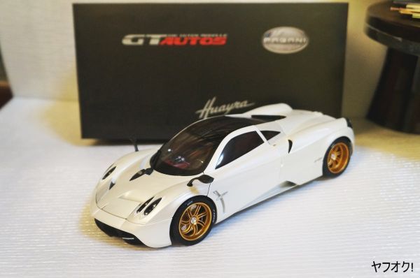 【在庫一掃】 GT Huayra Pagani 白 ミニカー 1/18 ウアイラ パガーニ AUTOS 乗用車