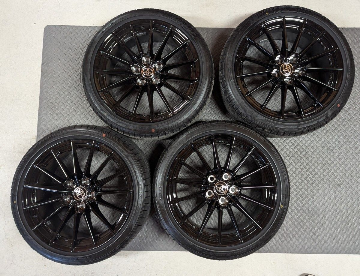 新型GRヤリス GXPA16 ENKEI製 18インチ 純正ホイール 4本タイヤ 新型GRヤリス GXPA16 ENKEI製 18インチ 純正ホイール 4本タイヤ