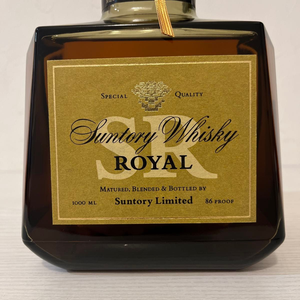ローヤル 旧ボトル 1000ml クイーンサイズ 箱付き 美品 ローヤル 旧ボトル 1000ml クイーンサイズ 箱付き 美品