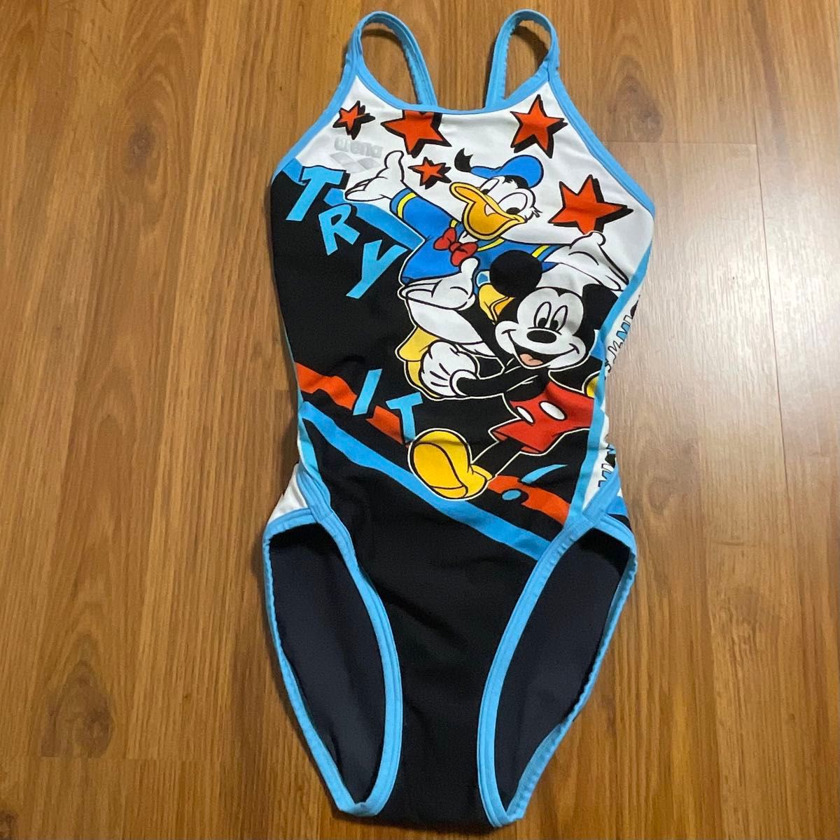arena ディズニー ミッキーマウス ドナルド 競泳水着 SS arena ディズニー ミッキーマウス ドナルド 競泳水着 SS