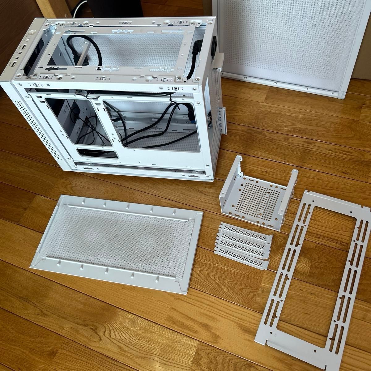 GALAX Revolution-03 GALAX MicroATX Mini-ITX 対応 小型PC GALAX Revolution-03 GALAX MicroATX Mini-ITX 対応 小型PC