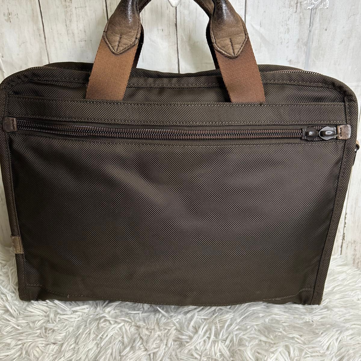 TUMI ビジネスバッグ ブラウン ナイロン レザー ロゴ 大容量 TUMI ビジネスバッグ ブラウン ナイロン レザー ロゴ 大容量