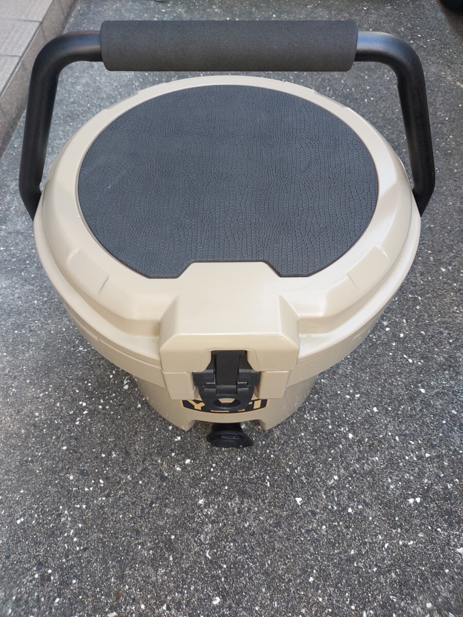 FIELDOOR ウォータージャグクーラーボックス