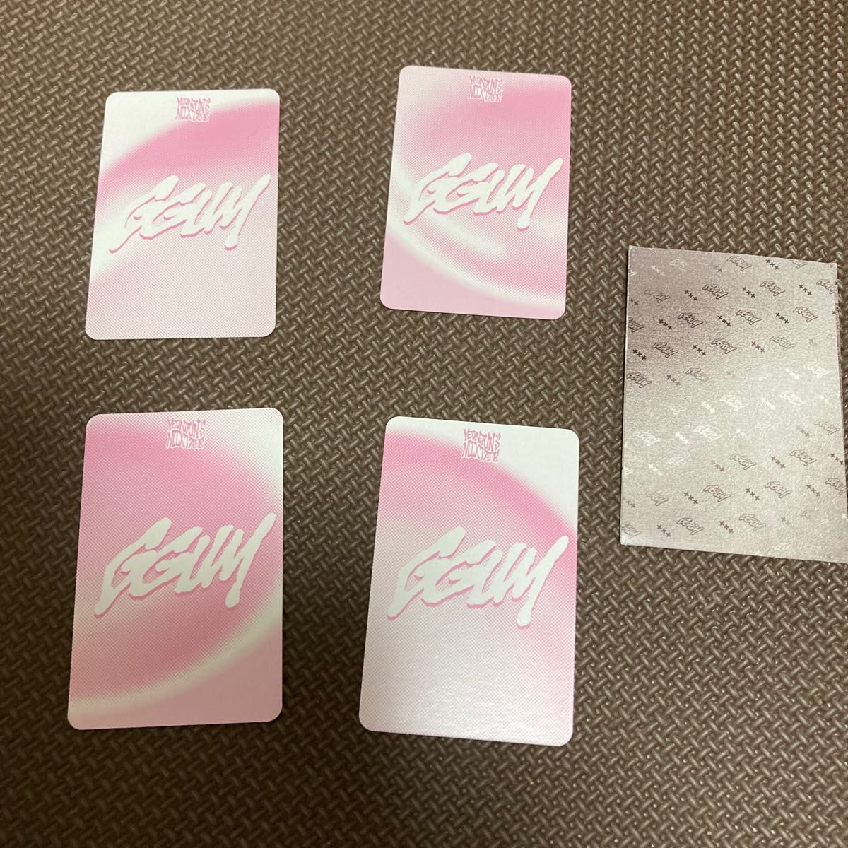 TXT ヨンジュン GGUM(CD)付属のフォトカードトレカ4枚+GGUM TXT ヨンジュン GGUM(CD)付属のフォトカードトレカ4枚+GGUM