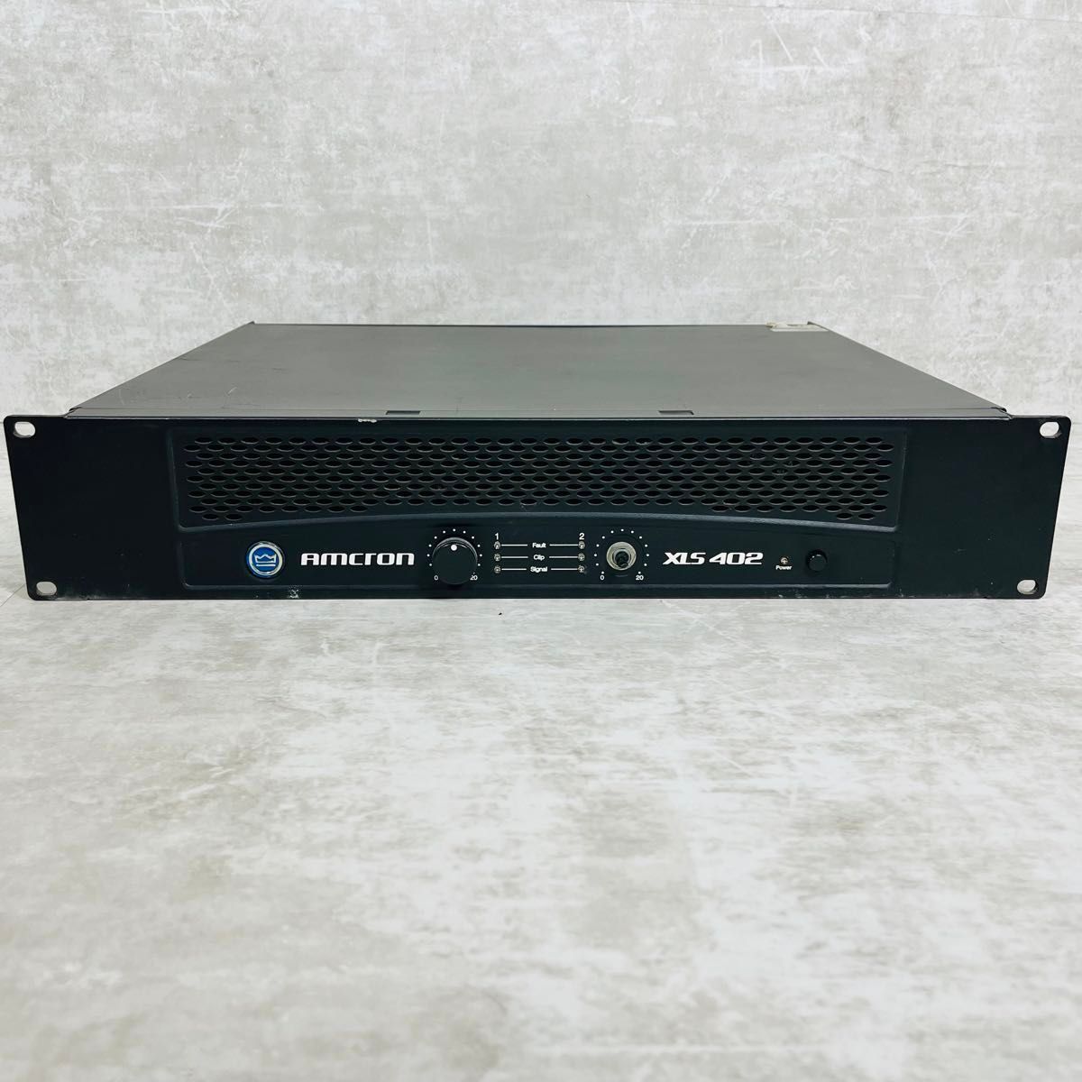 Amcron XLS 402 パワーアンプ - アンプ Amcron XLS 402 パワーアンプ - アンプ