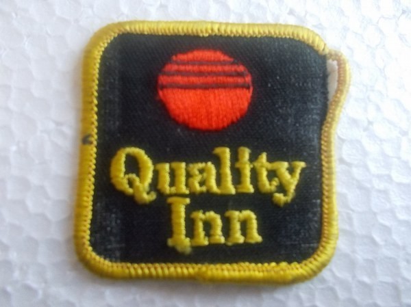 Quality Inn クオリティイン ホテル ロゴ アメリカ ワッペン/ 飛行機 パッチ 刺繍 カスタム USA 古着 旅行 企業69_画像4