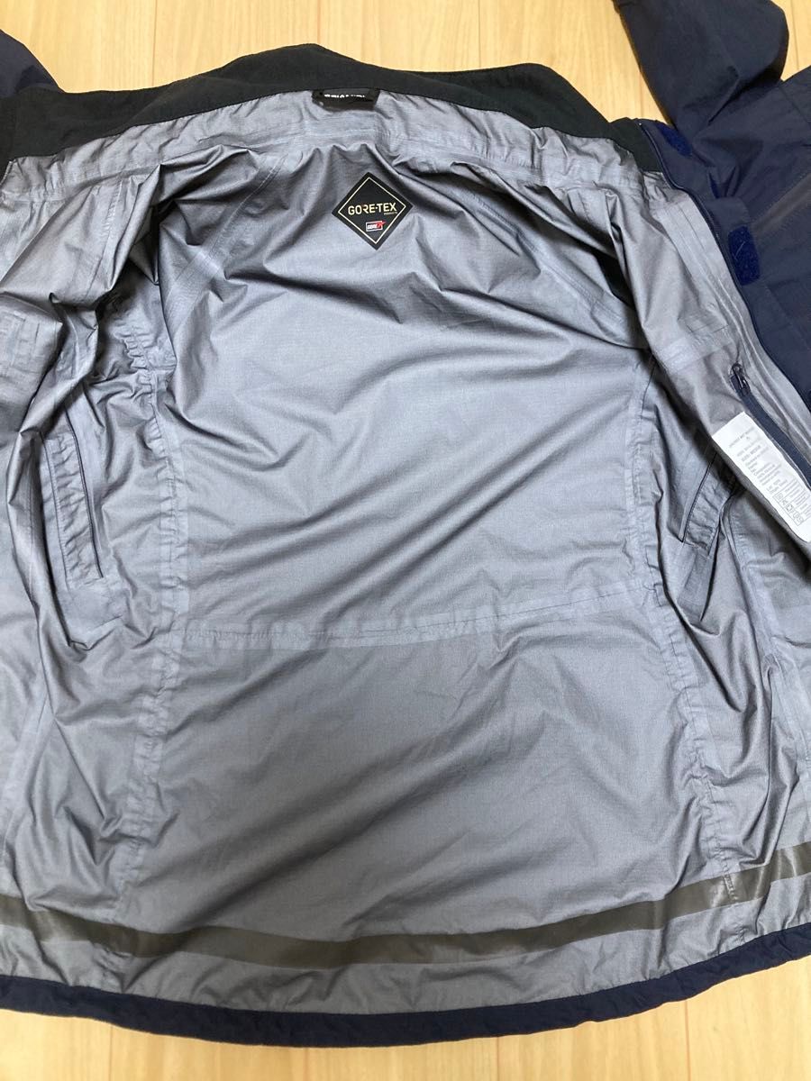 美品】イギリス軍 gore-tex royal navy siamidis ロイヤル 美品】イギリス軍 gore-tex royal navy siamidis ロイヤル