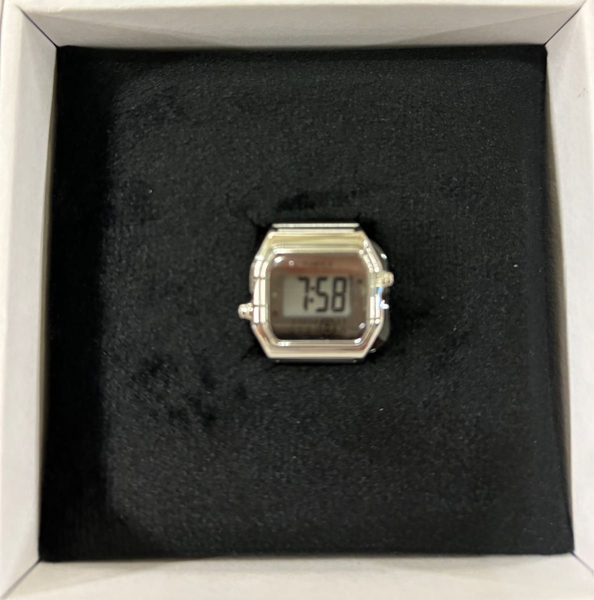 TIMEX x MM6 Maison Margiela T80 Ring Watch メゾンマルジェラ TIMEX x MM6 Maison Margiela T80 Ring Watch メゾンマルジェラ