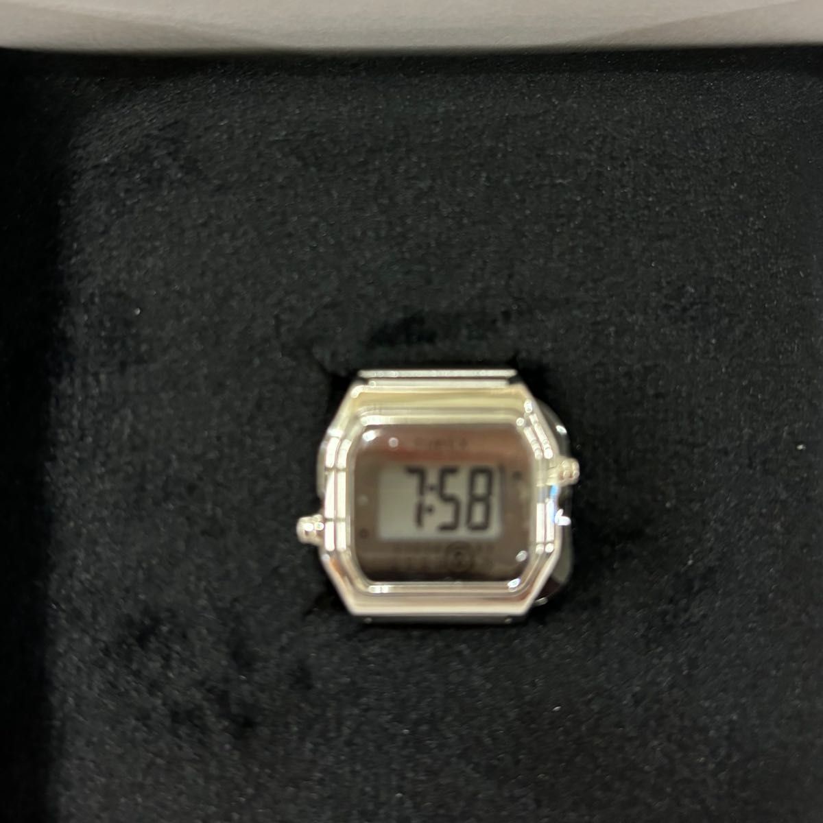 TIMEX MM6 Maison Margiela T80 Ring Watch リングウォッチ TIMEX MM6 Maison Margiela T80 Ring Watch リングウォッチ