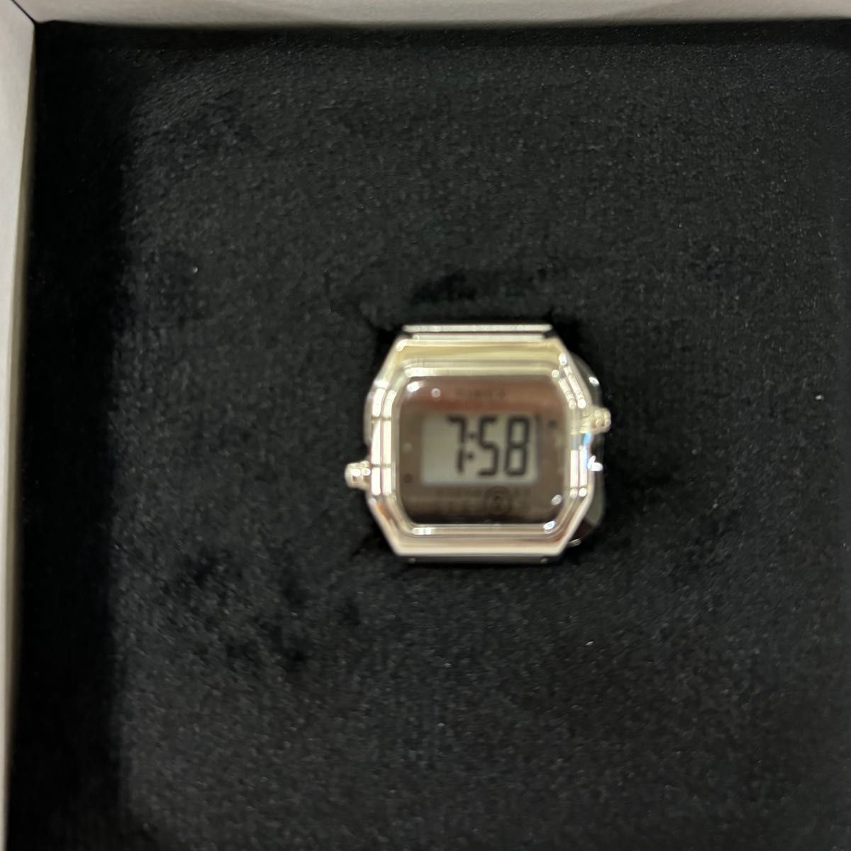 TIMEX x MM6 Maison Margiela T80 Ring Watch メゾンマルジェラ TIMEX x MM6 Maison Margiela T80 Ring Watch メゾンマルジェラ