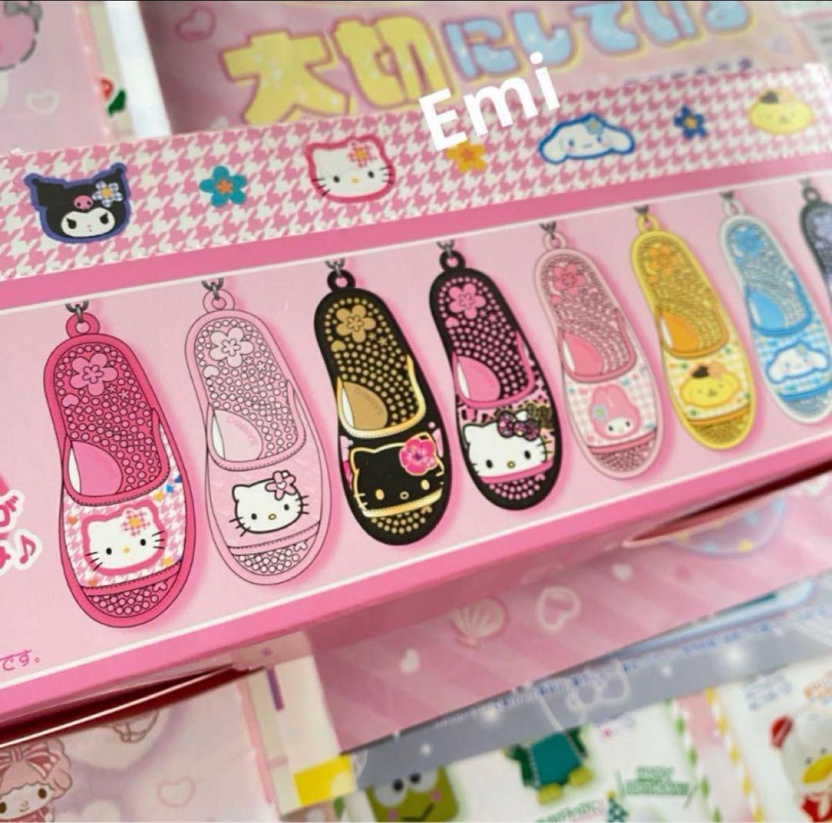 新品 サンリオ ミニサンダルチャーム シークレット コンプリート 新品 サンリオ ミニサンダルチャーム シークレット コンプリート