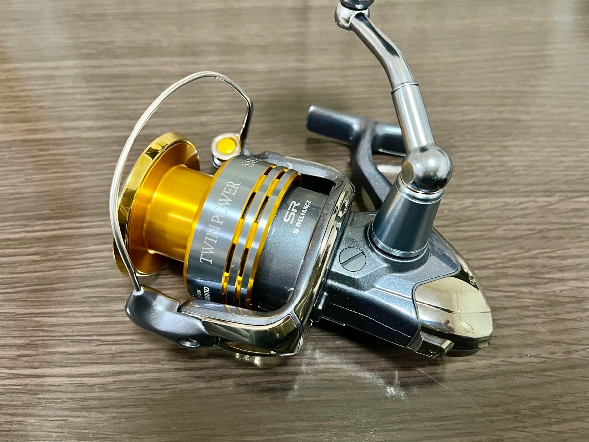 美品 シマノ 09 ツインパワーSW 6000HG 左ハンドル SHIMANO TWIN 美品 シマノ 09 ツインパワーSW 6000HG 左ハンドル SHIMANO TWIN