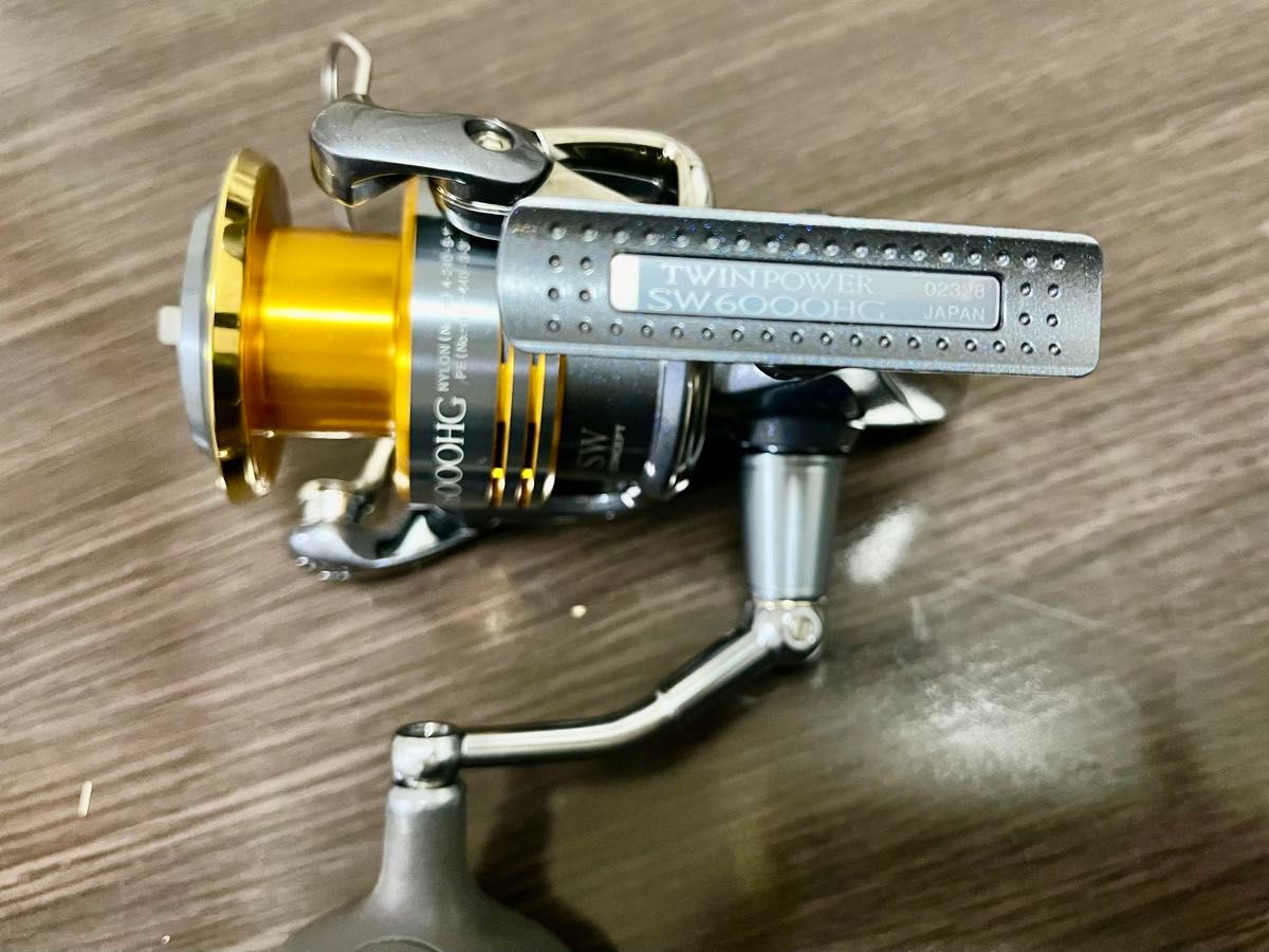 美品 シマノ 09 ツインパワーSW 6000HG 左ハンドル SHIMANO TWIN 美品 シマノ 09 ツインパワーSW 6000HG 左ハンドル SHIMANO TWIN