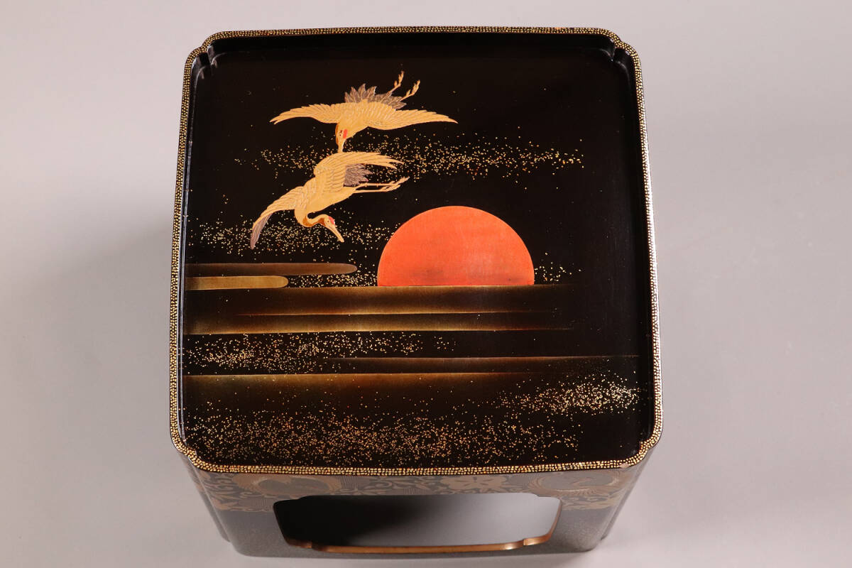 MA178 本金高蒔絵 加賀蒔絵 蓬莱山松竹梅 朱塗大盃 日の出鶴 黒 MA178 本金高蒔絵 加賀蒔絵 蓬莱山松竹梅 朱塗大盃 日の出鶴 黒