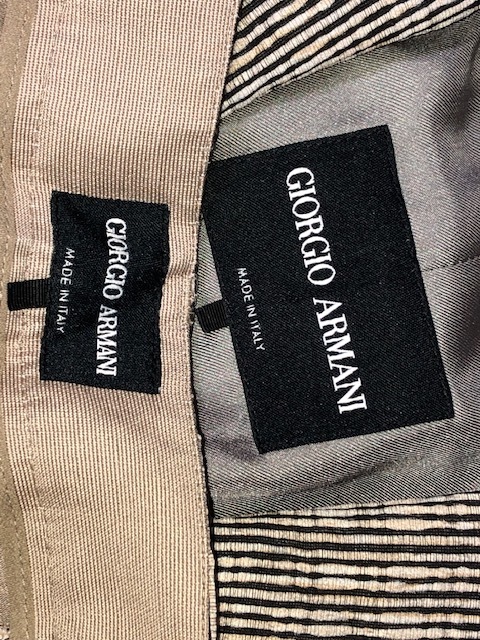 ジャケットとパンツ各GMラベル Made Italy