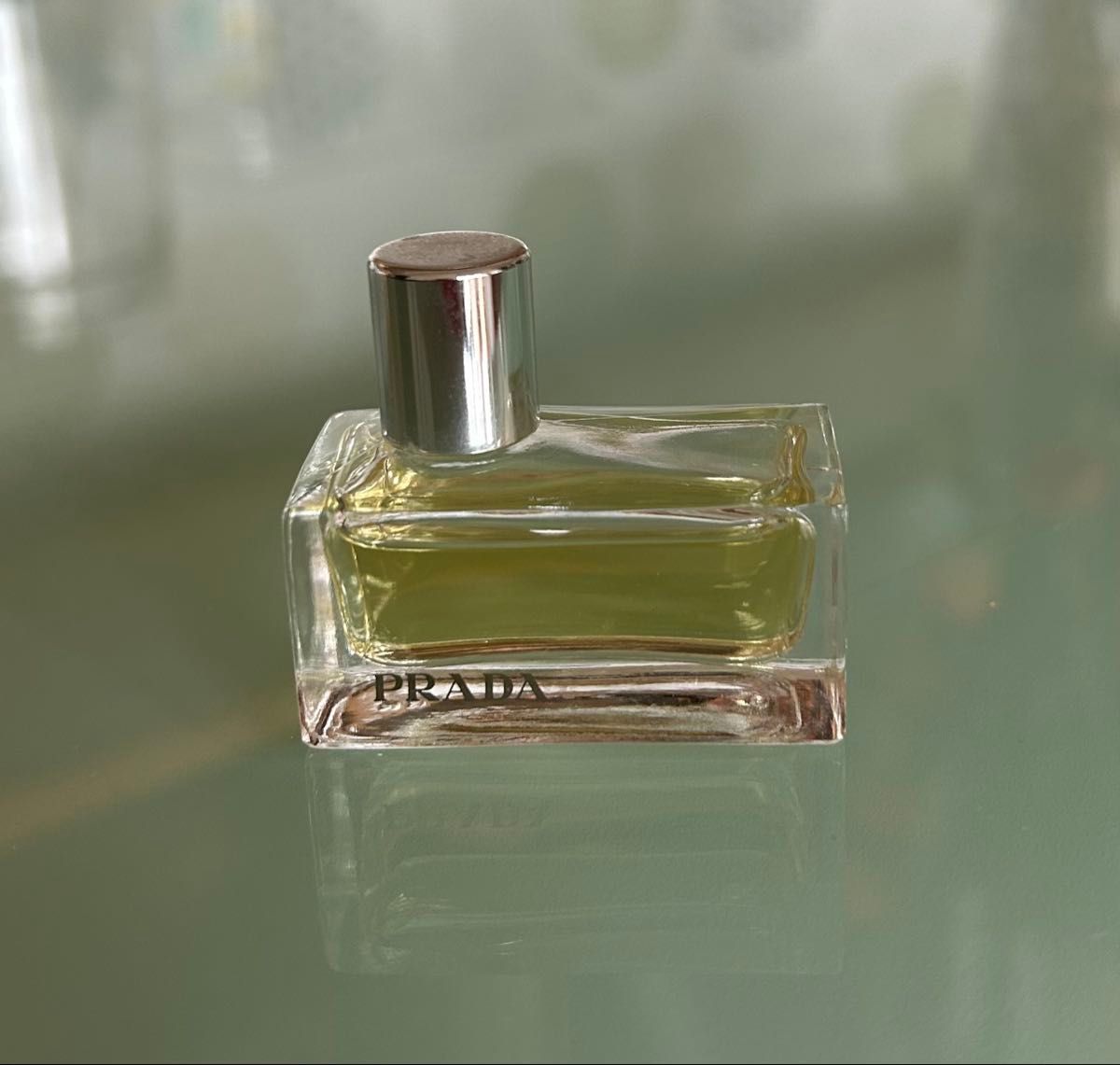 PRADA  Eau de Parfum7mlミニ香水 ミニボトル  香水 プラダ